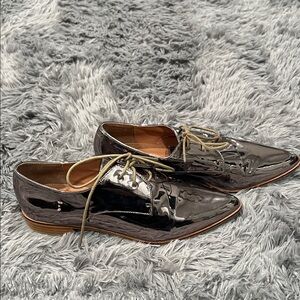 Shellys London Chrome Silver Metallic Oxford Size 39 | Pointed Lace Up